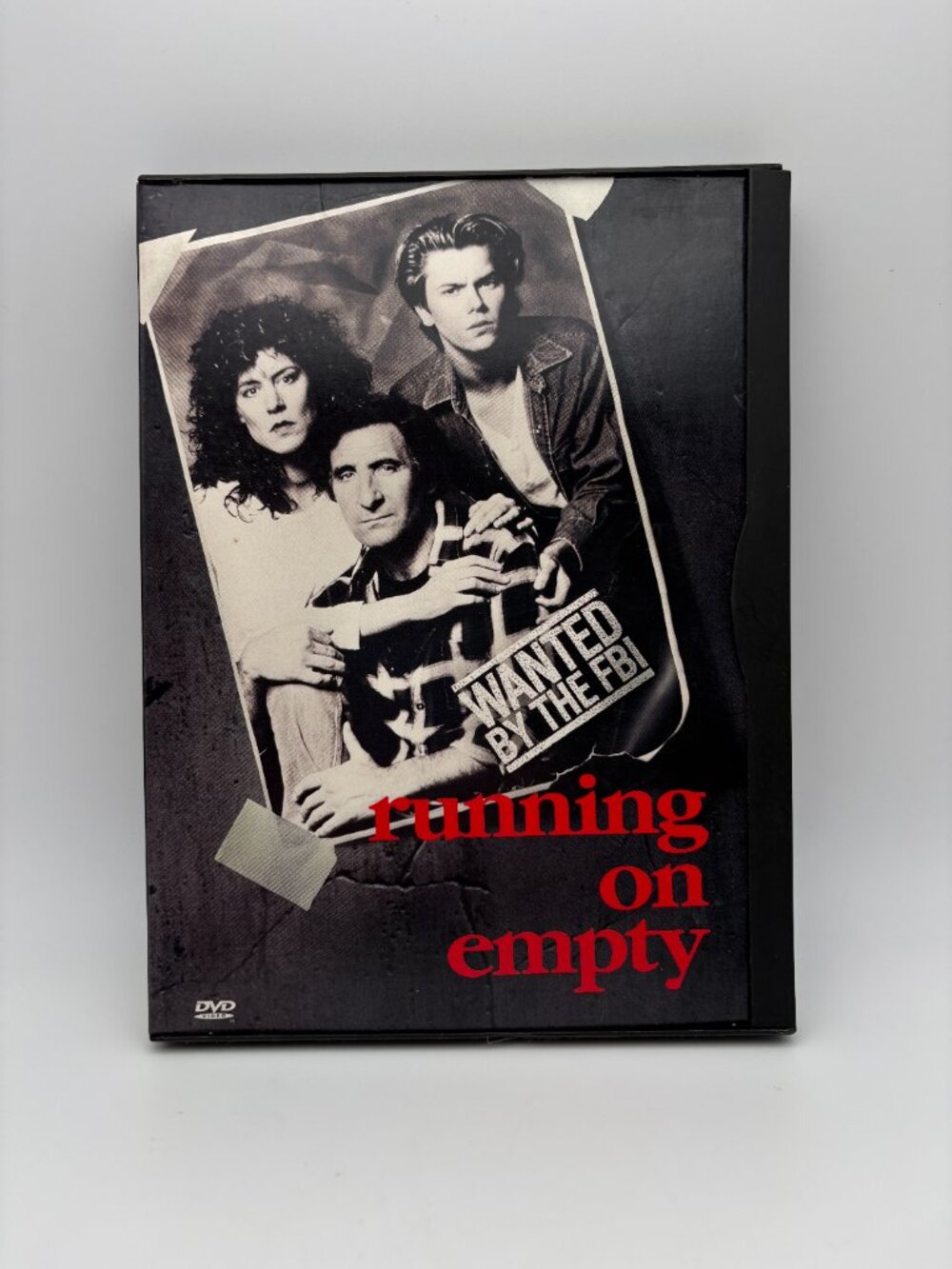 Running on Empty (DVD, 1999) Preowned, Snapcase, River Phoenix (SKU: 16DVD)